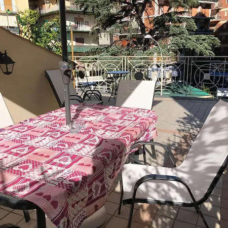 Stabia House *