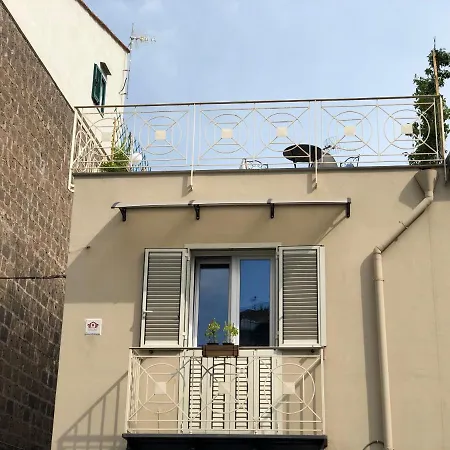 Stabia House *